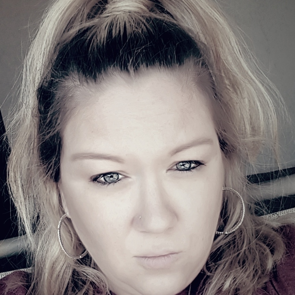 Meet your Posher, Justine